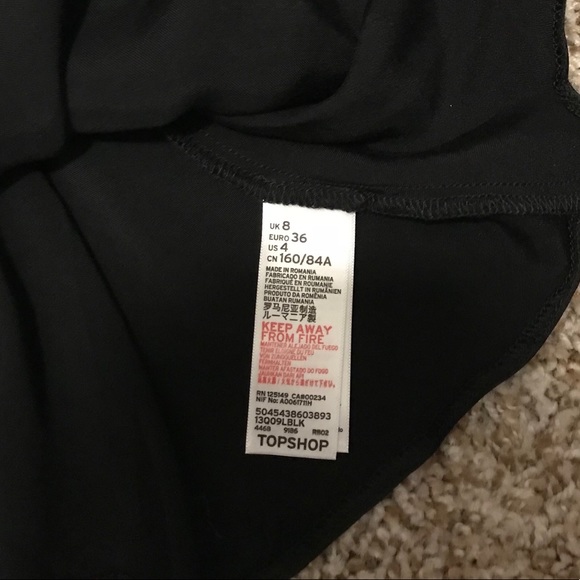 TOPSHOP cold shoulder top - Picture 4 of 5